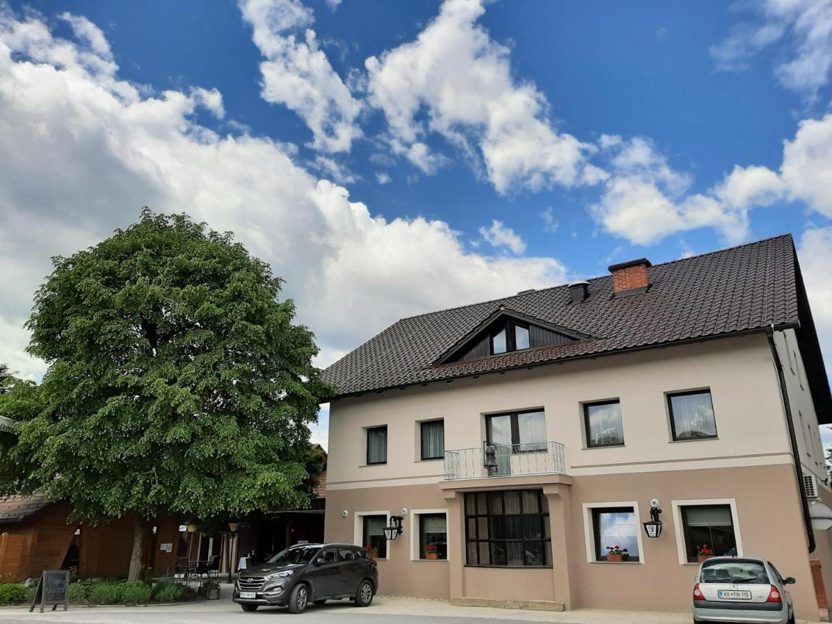 ホテル Gostilna Zolnir Kostanjevica na Krki エクステリア 写真